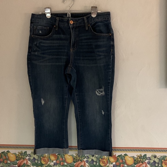 Sale! Time and Tru Mid Rise Cropped Jeans, Size 14, Dark Blue Denim - Picture 1 of 6
